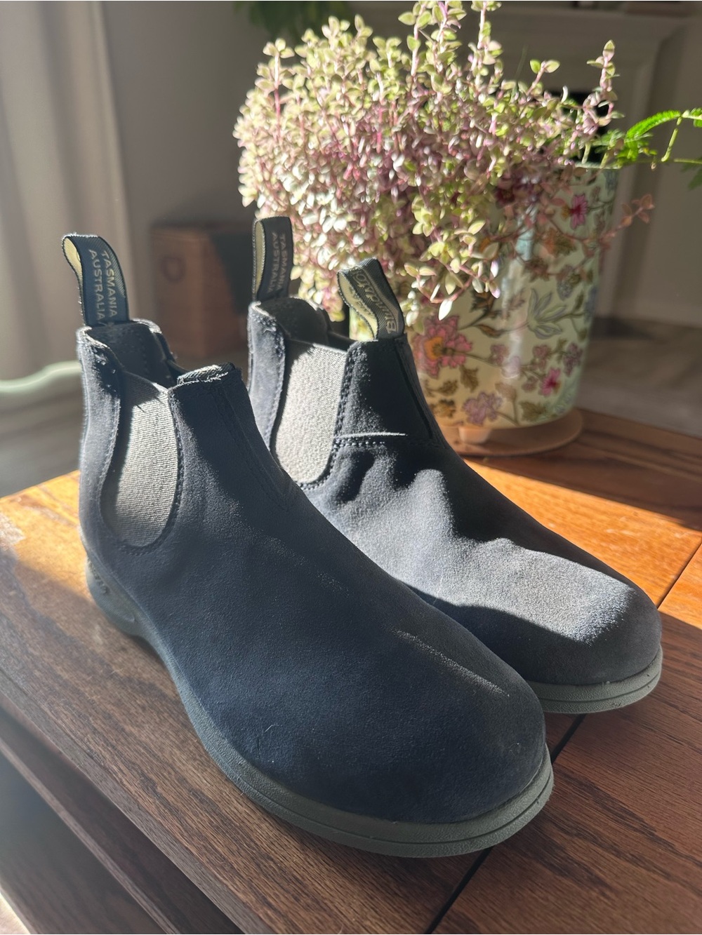 Blundstone Chelsea Boots in Navy